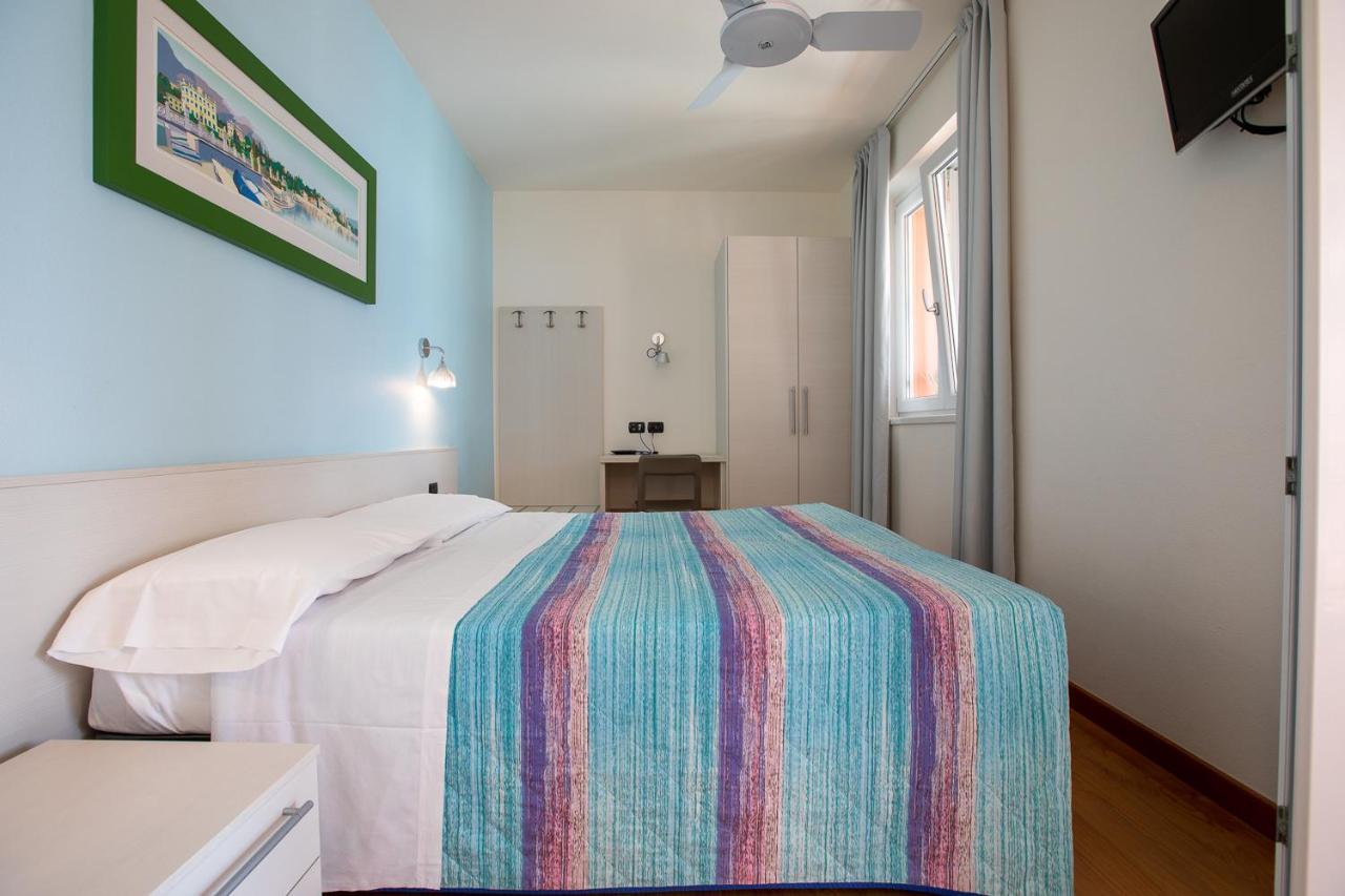 Residence Cafelicita - Promotion - Apartments Lake View - Infinity Pool - Jacuzzi กราเวโดนา ภายนอก รูปภาพ