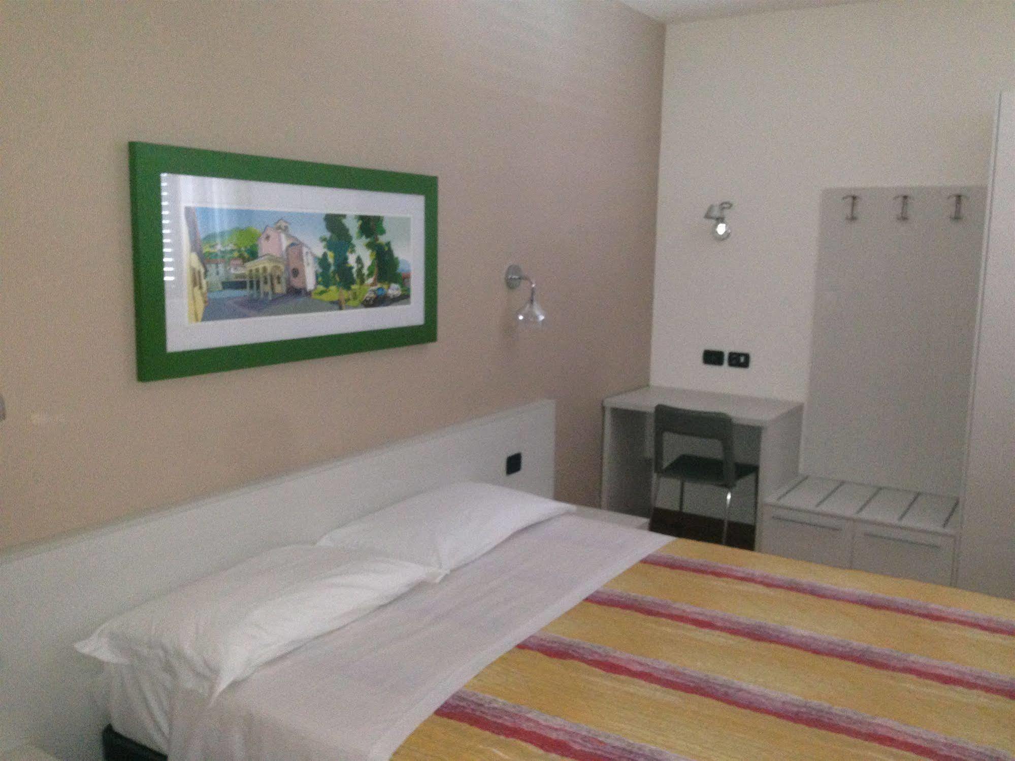 Residence Cafelicita - Promotion - Apartments Lake View - Infinity Pool - Jacuzzi กราเวโดนา ภายนอก รูปภาพ